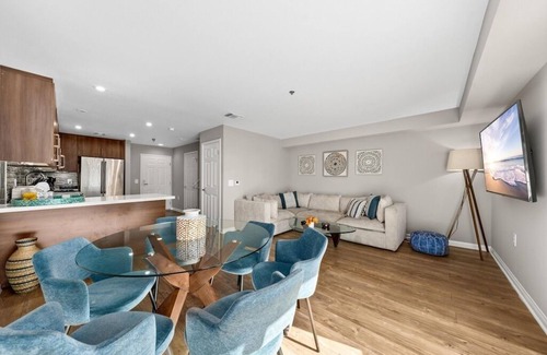 Ocean Park Apartment | Exquisite Ocean View 2-Story Haven -Top Floor
