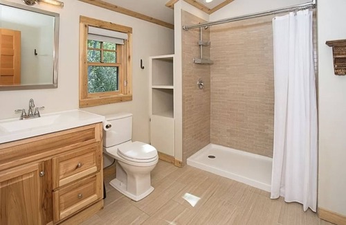 Red Lodge Cabin | Exquisite Ranch Guest House in Beartooth Mountains