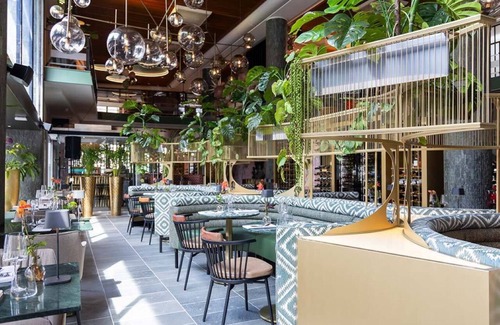 Kralingen-Crooswijk Hotel | Exquisite Room Tailored for Families – Great Central Location