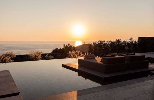 Oia Villa | Exquisite Santorini Villa | Villa Selene | 5 Bedrooms | Private Pool with.