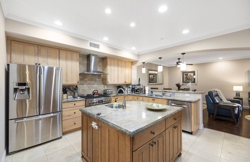 Carlsbad Village Condo | Exquisite, spacious beach house in Village! Best location. Walk to everything.