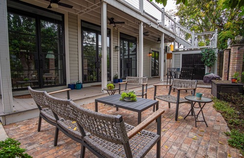 King William Cottage | Exquisite Studio Guesthouse Near Downtown's Core!