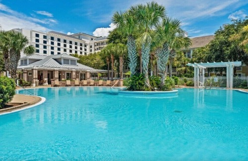 Baytowne Wharf Condo | Exquisite Studio In The Heart Of Sandestin's Baytowne Wharf