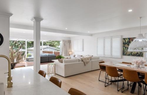 Toowoomba House | Exquisite, Stunning & Central! CDB Fringe Cottage!