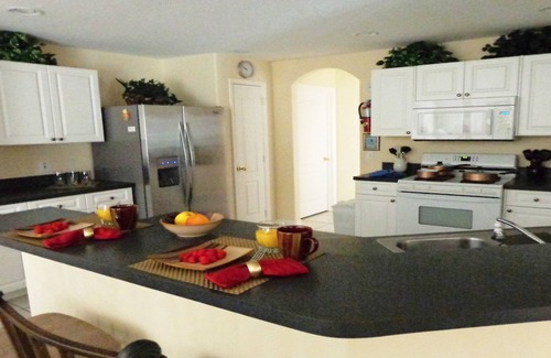 Tuscan Ridge Villa | EXQUISITE VILLA - 2 Master Suites, Pool South+Spa, Gas BBQ, Game Room, WIFI
