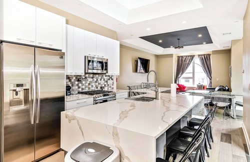 Pennsport House | Exquisitely Designed Gem! Roof Deck+Patio