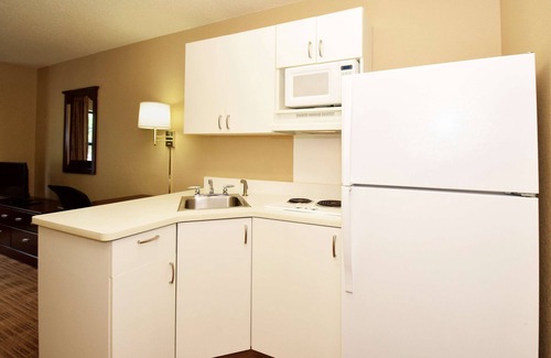 Plymouth Meeting Hotel | Extended Stay America Suites Philadelphia Plymouth Meeting E