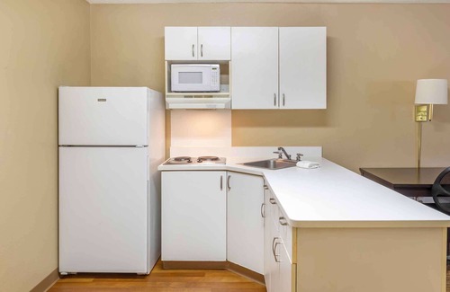 Sterling Heights Hotel | Extended Stay America Select Suites Detroit Sterling Heights