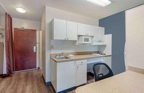Rolling Meadows Hotel | Extended Stay America Select Suites Chicago Rolling Meadows