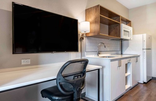 Gibsonton Hotel | Extended Stay America Premier Suites Tampa Gibsonton Rivervi