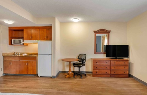 Chesapeake Hotel | Extended Stay America Suites Chesapeake Greenbrier Circle