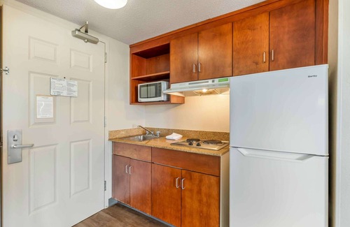 Chesapeake Hotel | Extended Stay America Suites Chesapeake Greenbrier Circle