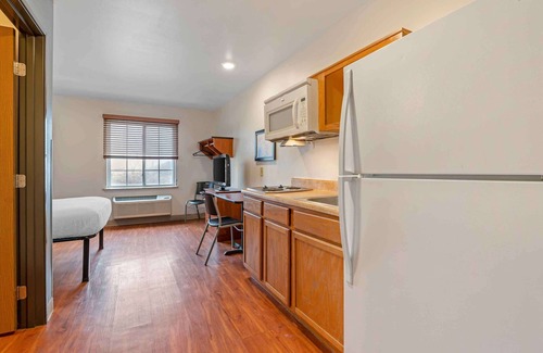 Greenwood Hotel | Extended Stay America Select Suites - Indianapolis - Greenwood