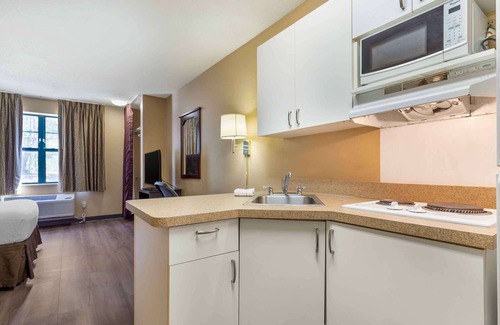 Springdale Hotel | Extended Stay America Select Suites Fayetteville Springdale
