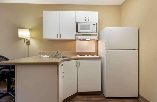 Springdale Hotel | Extended Stay America Select Suites Fayetteville Springdale