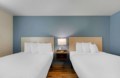 Temple Terrace Hotel | Extended Stay America Select Suites - Tampa - Northeast