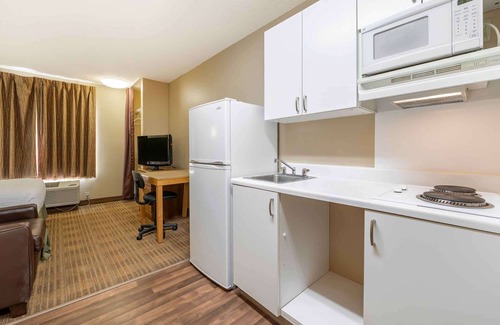 Blue Ash Hotel | Extended Stay America Suites Cincinnati Blue Ash Kenwood Rd