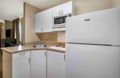 Champaign Hotel | Extended Stay America Suites Champaign Urbana