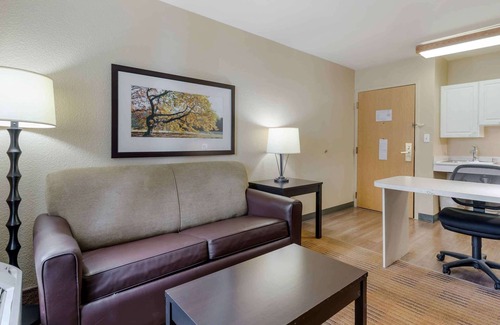 Pleasanton Hotel | Extended Stay America Suites Pleasanton Chabot Dr