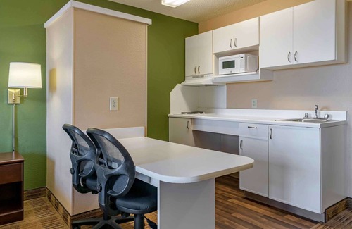 Bryant Pattengill West Hotel | Extended Stay America Suites Detroit Ann Arbor Briarwood Mal