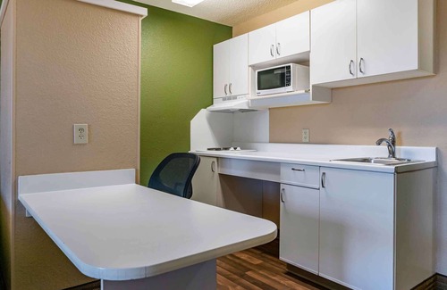 Bryant Pattengill West Hotel | Extended Stay America Suites Detroit Ann Arbor Briarwood Mal