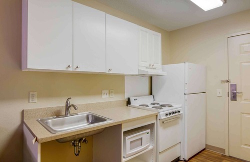 Dumbarton Hotel | Extended Stay America Suites Richmond W Broad St Glenside N