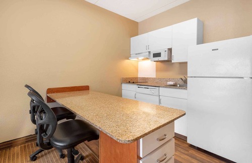 Secaucus Hotel | Extended Stay America Suites Secaucus New York City Area