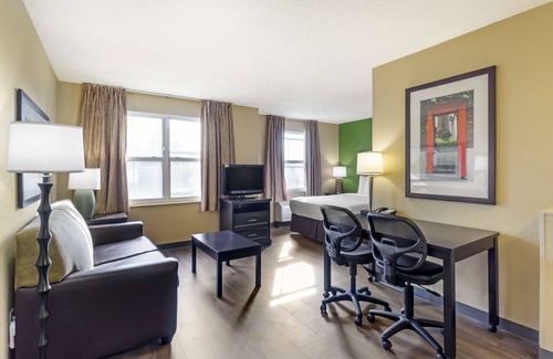 Silver Lake Hotel | Extended Stay America Suites Seattle Everett Silverlake