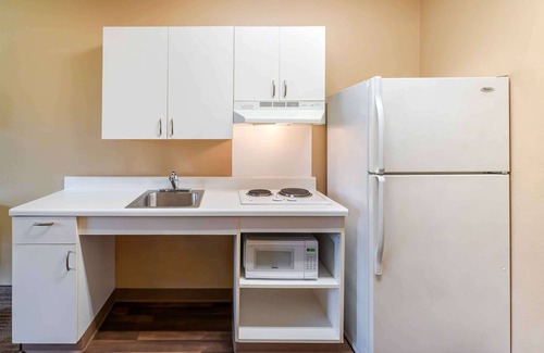 Coliseum Central Hotel | Extended Stay America Suites Hampton Coliseum