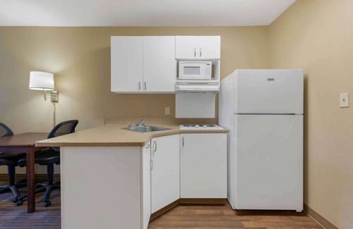 Coliseum Central Hotel | Extended Stay America Suites Hampton Coliseum