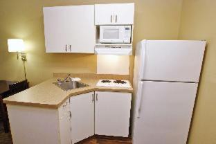 Pontiac Hotel | Extended Stay America Suites - Providence - Warwick