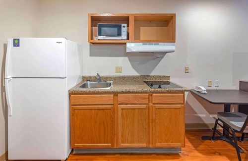 Westover Hotel | Extended Stay America Select Suites - Fayetteville - Cliffdale