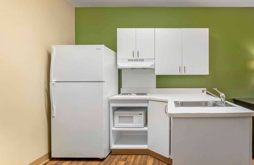 East Paris Hotel | Extended Stay America Select Suites - Grand Rapids - Kentwood