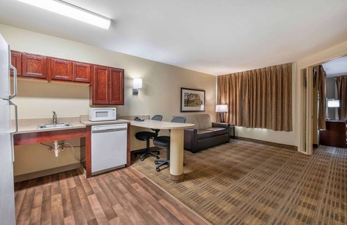 Indianapolis Hotel | Extended Stay America Suites Indianapolis Northwest I465