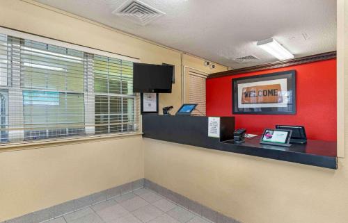 Central Newport News Hotel | Extended Stay America Select Suites - Newport News - Oyster Point