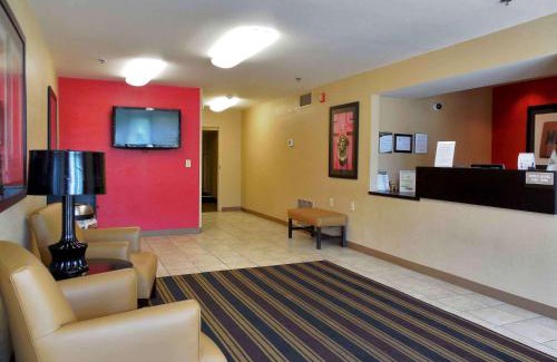 Central Newport News Hotel | Extended Stay America Select Suites - Newport News - I-64 - Jefferson Avenue
