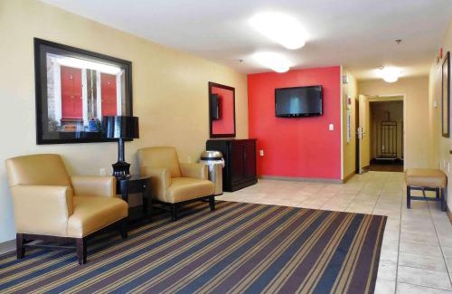 Central Newport News Hotel | Extended Stay America Select Suites - Newport News - I-64 - Jefferson Avenue