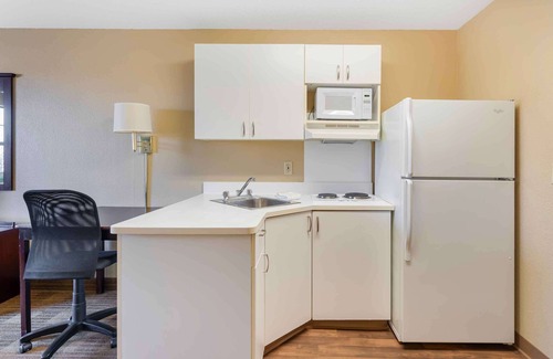 Vernon Hills Hotel | Extended Stay America Suites Chicago Vernon Hills Lake Fores