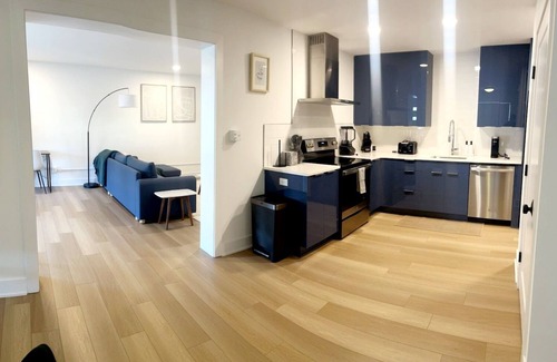 Lynchburg Condo | Extended stay+Downtown+Parking+Pool+Pets