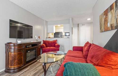 Park Central Apartment | EXTENDED STAY IN DFW- One Bedroom Apartment