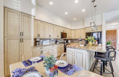 Gilbert House | Extended-Stay Oasis: Gilbert Getaway w/Office!