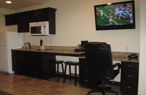 Williston House | Extended stay or one night stay, make Winterton suites your home away from home.