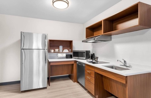 Cheyenne Hotel | Extended Stay Suites | 2 Units | Cheyenne WY Central Location