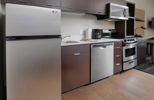 Lone Tree House | Extended-stay suites in Lone Tree with plenty of personality