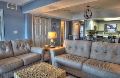 Lake Ozark Condo | Extra Clean and Disinfected in Between Each Stay