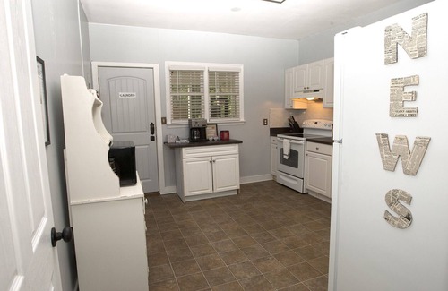 Midtown Cottage | EXTRA! EXTRA! Read All About It.