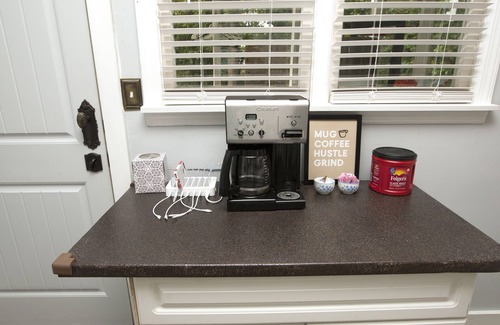 Midtown Cottage | EXTRA! EXTRA! Read All About It.