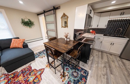 Ward Hill Apartment | Extra large 1 Bedroom apartment!