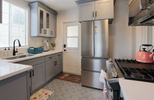 Sutter House | Extraordinaire Casa 2B1B KING beds