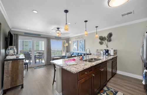 Galveston Condo | Extraordinary! Amazing view! Laundry in condo